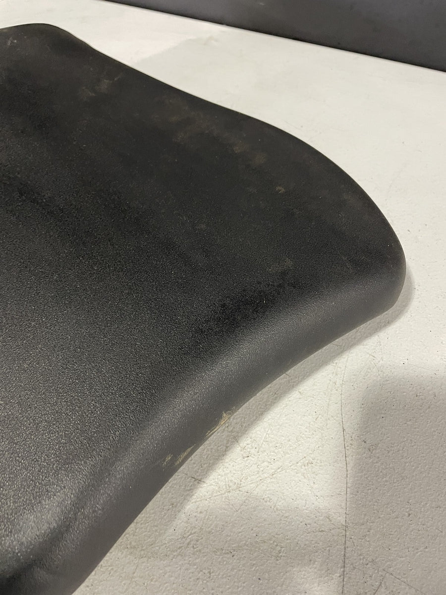 98-03 SUZUKI TL1000R FRONT DRIVERS SEAT PAD SADDLE PILLION