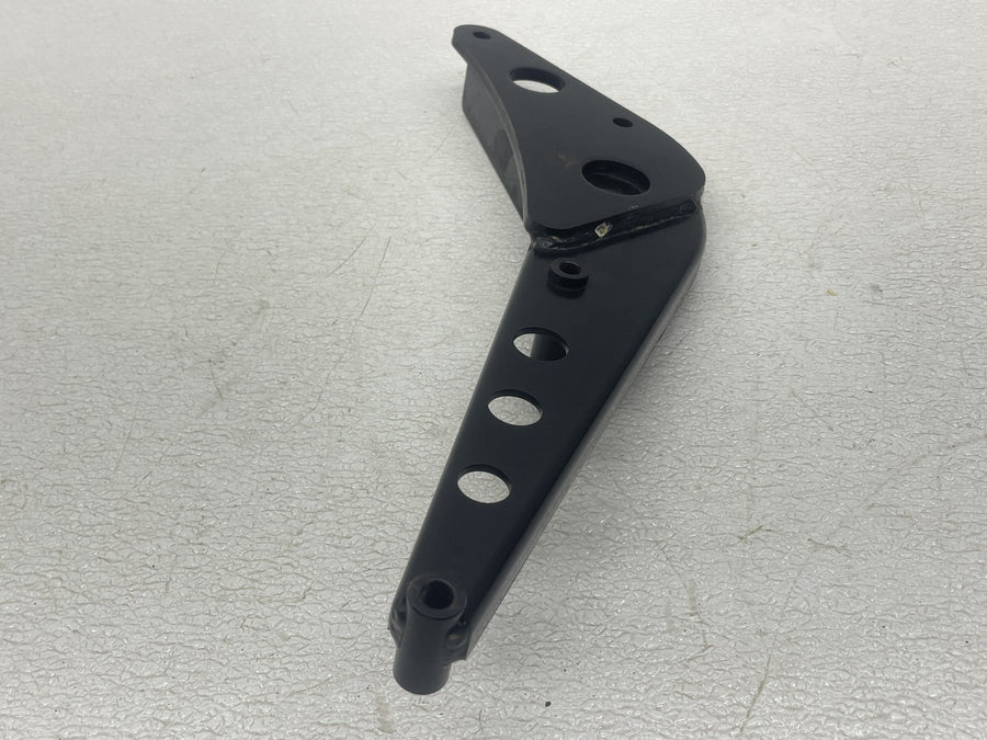 2012 SUZUKI BOULEVARD M109R LEFT RIGHT REAR BACK FENDER SUPPORT BRACKET MOUNTS