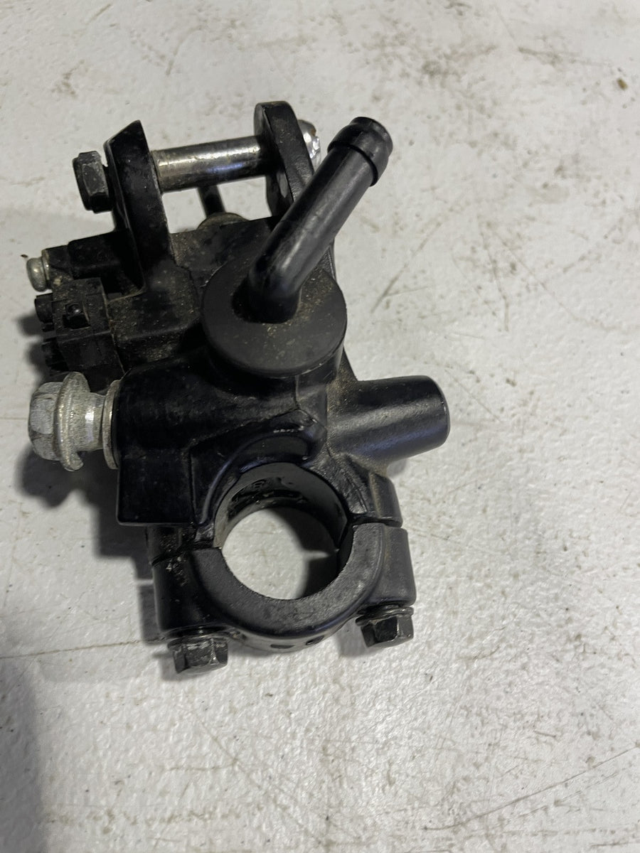 06-07 SUZUKI GSXR750 FRONT BRAKE MASTER CYLINDER 59600-47H10