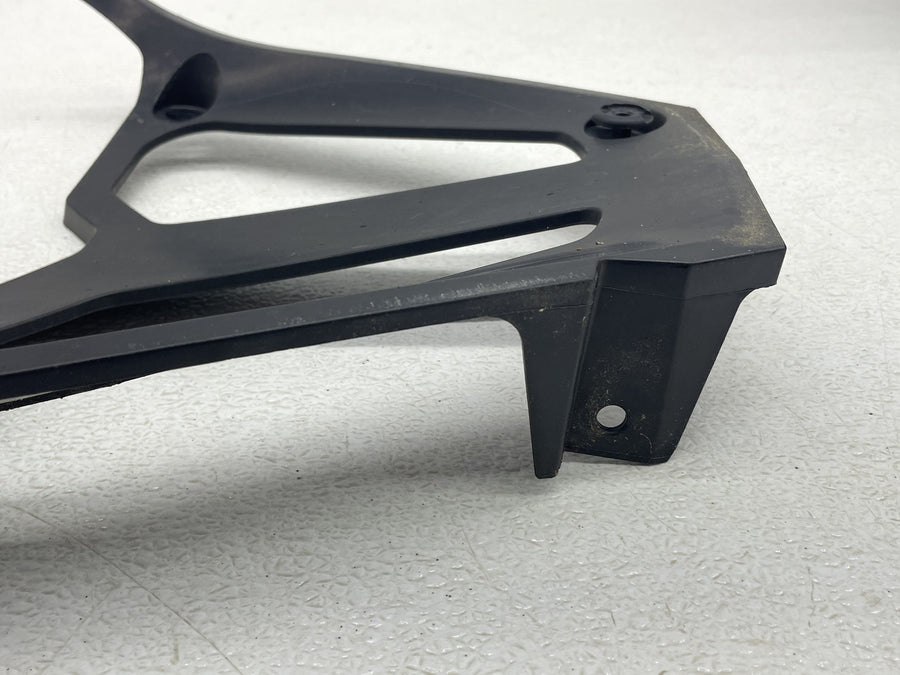 04-05 SUZUKI GSXR750 FRONT LOWER INNER EXHAUST V FAIRING COWL GUARD