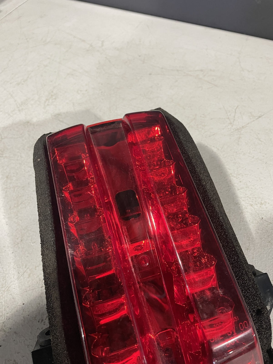 03-07 SUZUKI SV1000S REAR TAIL TAILLIGHT BACK BRAKE LIGHT