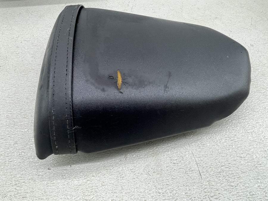 04-05 SUZUKI GSXR750 FRONT REAR DRIVERS PASSENGER SEAT PAD CUSHION SET