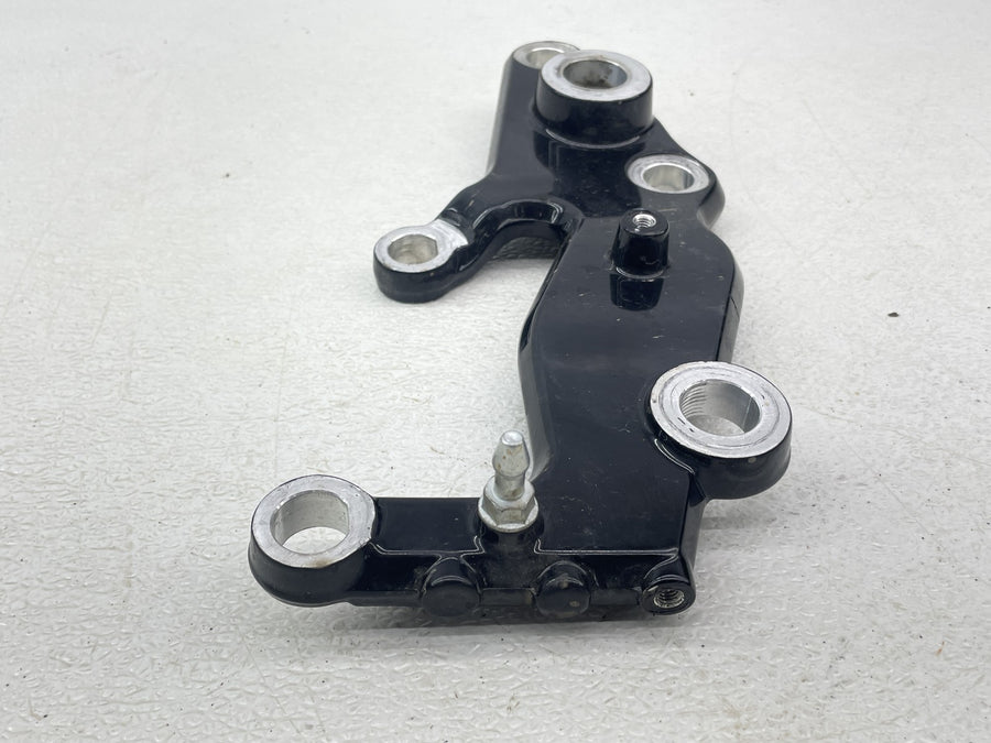 23-25 HARLEY-DAVIDSON NIGHTSTER RH975S LEFT RIGHT  FRAME COVER SUPPORT BRACKETS