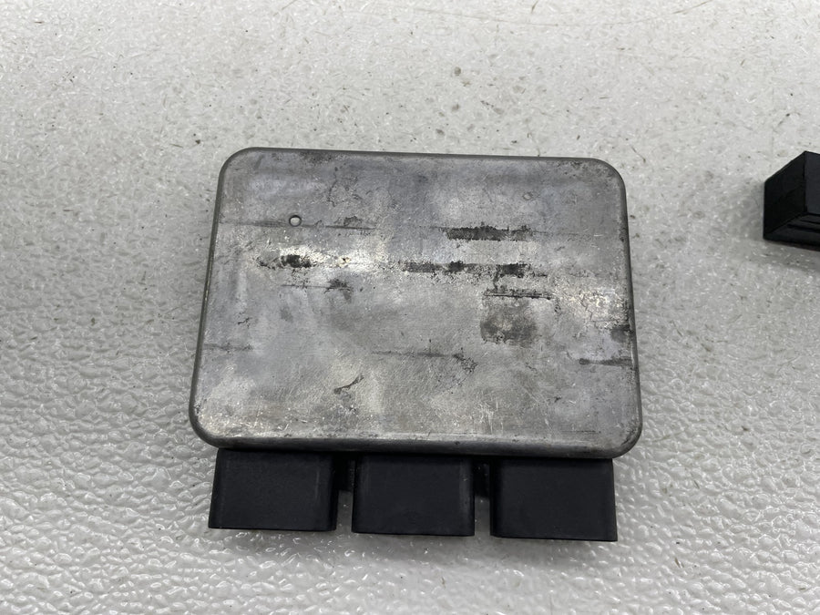 17-23 HARLEY-DAVIDSON ELECTRA GLIDE ULTRA LIMITED FLHTK ECU COMPUTER MODULE BOX