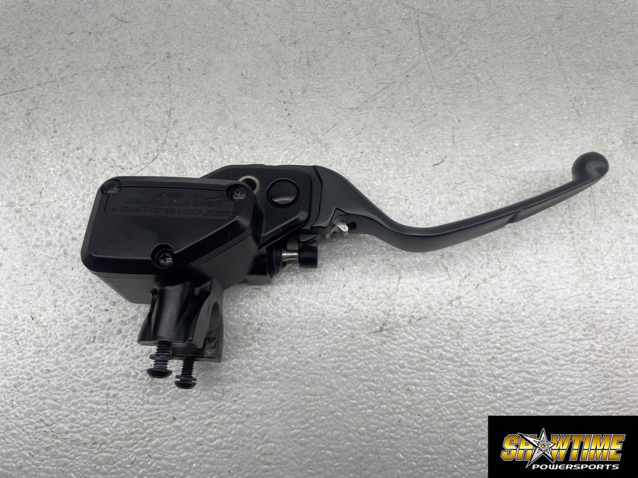 24-26 HARLEY-DAVIDSON ROAD GLIDE FLTRX FRONT BRAKE MASTER CYLINDER