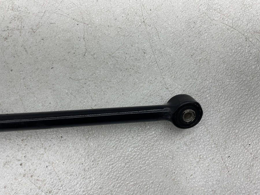 06-07 HARLEY-DAVIDSON STREET ROD VRSCR EXHAUST PIPE BRACKET MOUNT