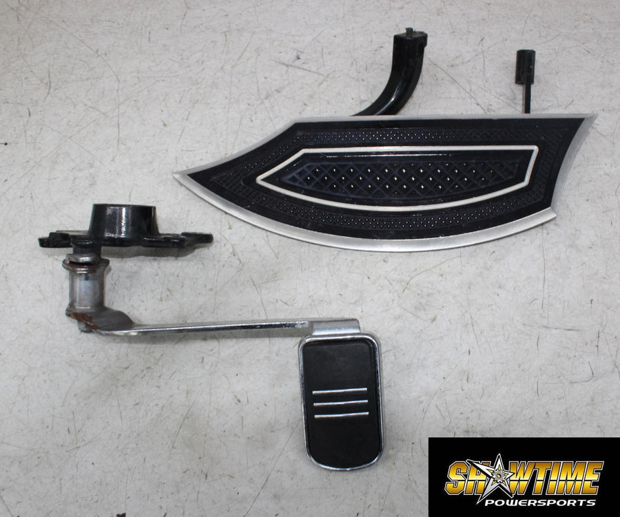 07-11 HARLEY-DAVIDSON ROAD GLIDE FLTRX AFTERMARKET RIGHT FRONT FOOT REST BOARD