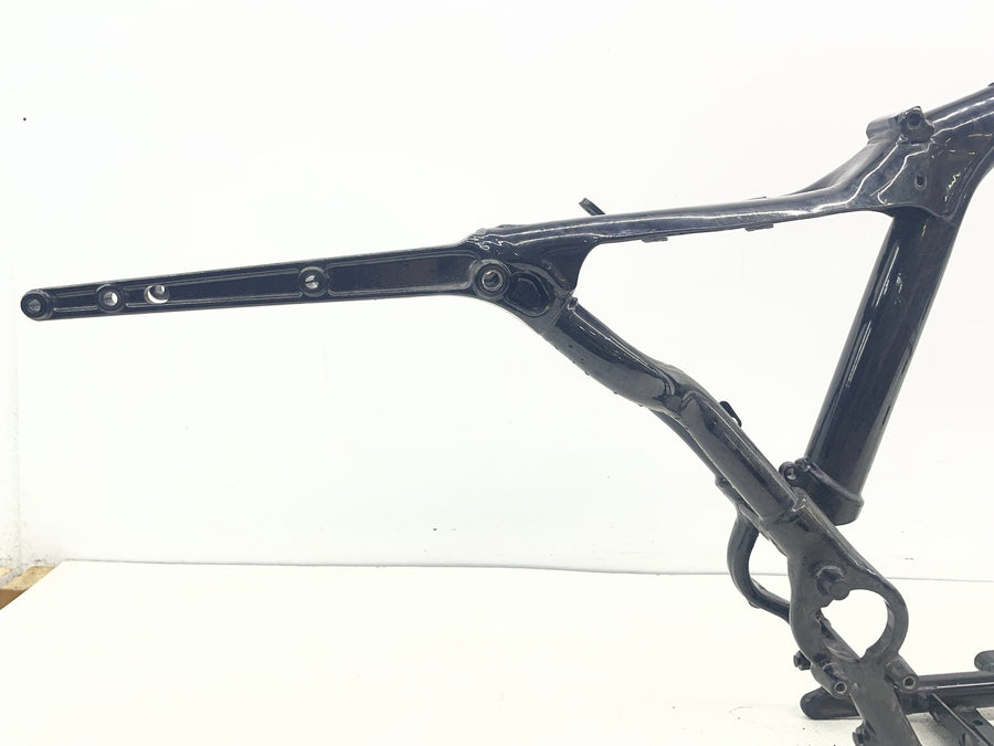 21-22 HARLEY-DAVIDSON IRON 883 XL883N FRAME CHASSI STPSS 38 STRAIGHT NICE