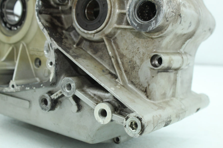 06-07 DUCATI MONSTER S2R 800 ENGINE MOTOR CRANKCASE CRANK CASES BLOCK