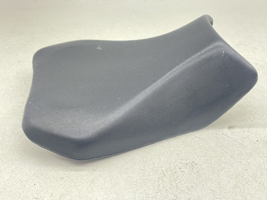 11-26 SUZUKI GSXR750 GSXR600 FRONT DRIVERS SEAT PAD SADDLE PILLION