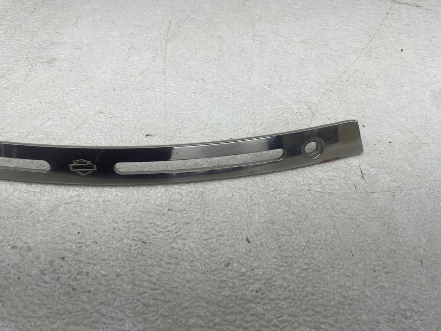 07-11 HARLEY-DAVIDSON ELECTRA GLIDE CLASSIC FLHTC WINDSHIELD MOUNT BRACKET TRIM
