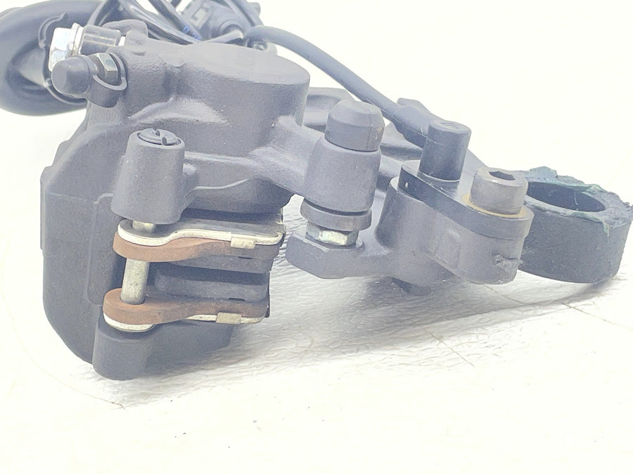 19-23 KAWASAKI NINJA ZX6R ZX636 REAR BACK BRAKE CALIPER W MOUNT SPEED SENSOR