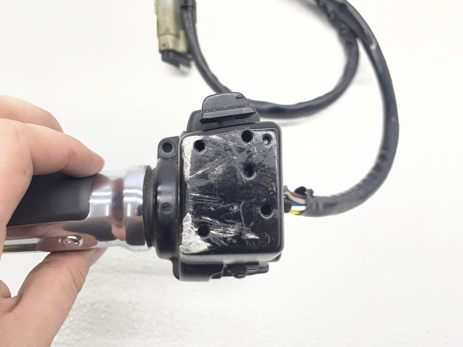 13 HARLEY-DAVIDSON ROAD GLIDE CVO CUSTOM FLTRXSE2 LEFT CONTROL SWITCH