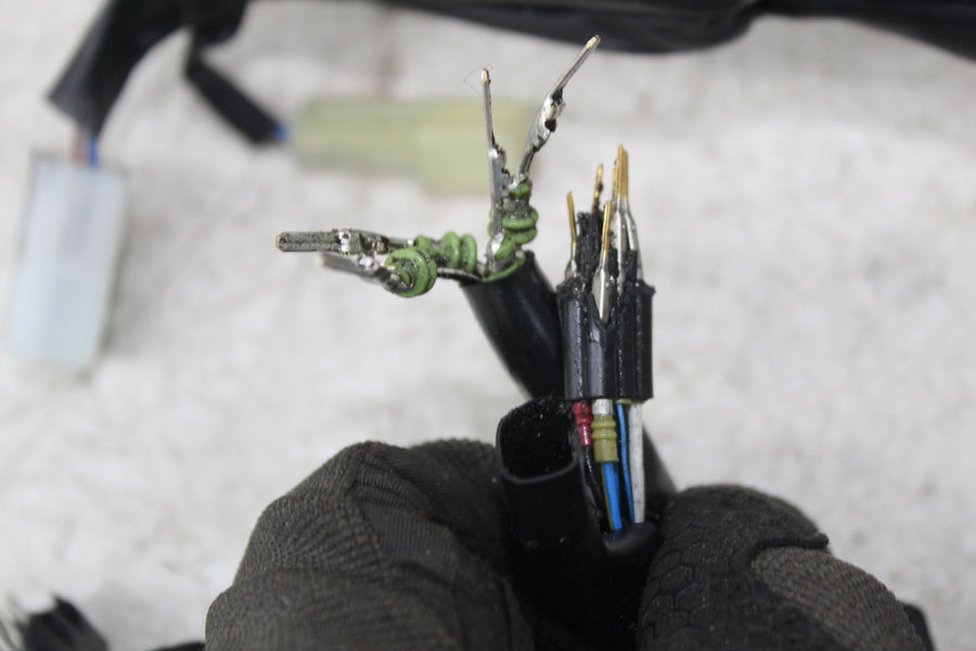 20-24 YAMAHA YZF R1 MAIN ENGINE WIRING HARNESS MOTOR WIRE LOOM (SEE DESCP)