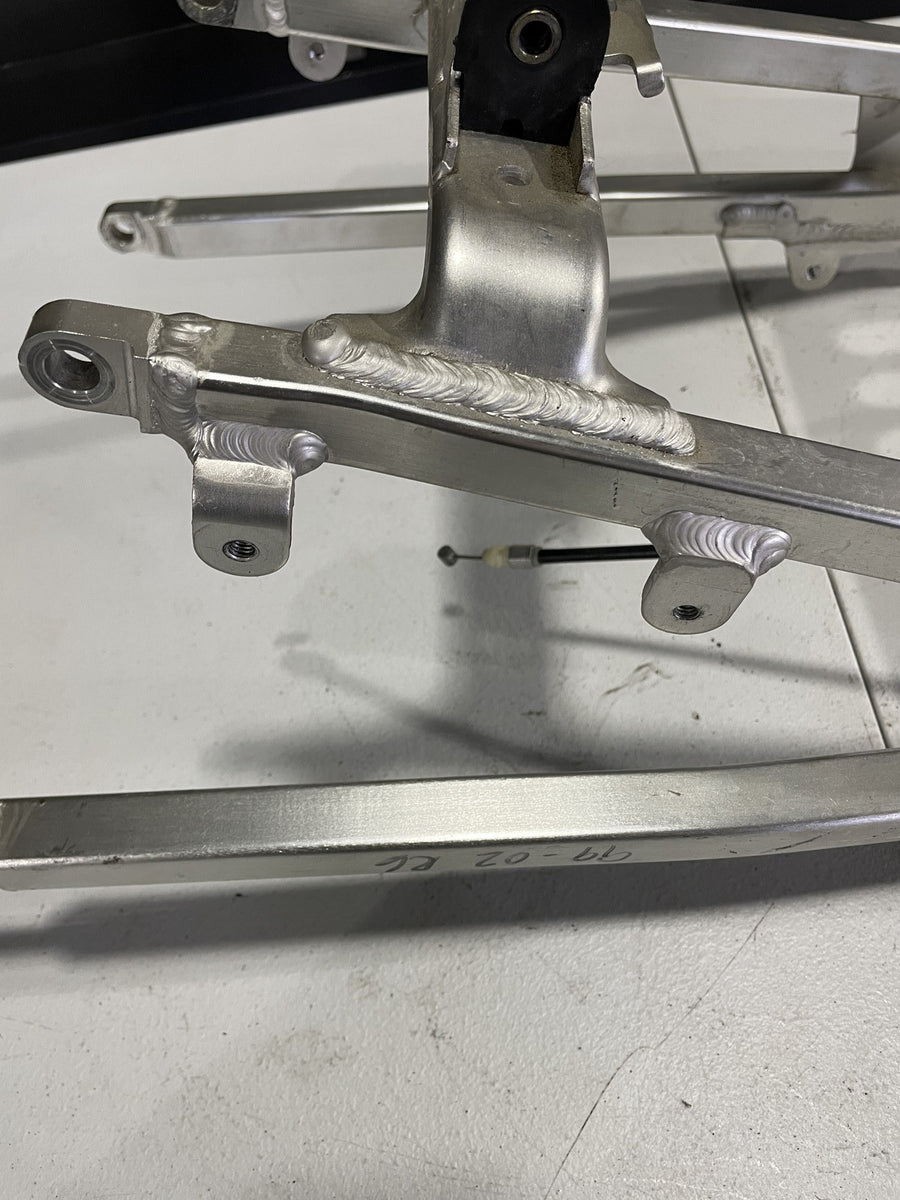 99-02 YAMAHA YZF R6 REAR BACK TAIL SUBFRAME SUB FRAME