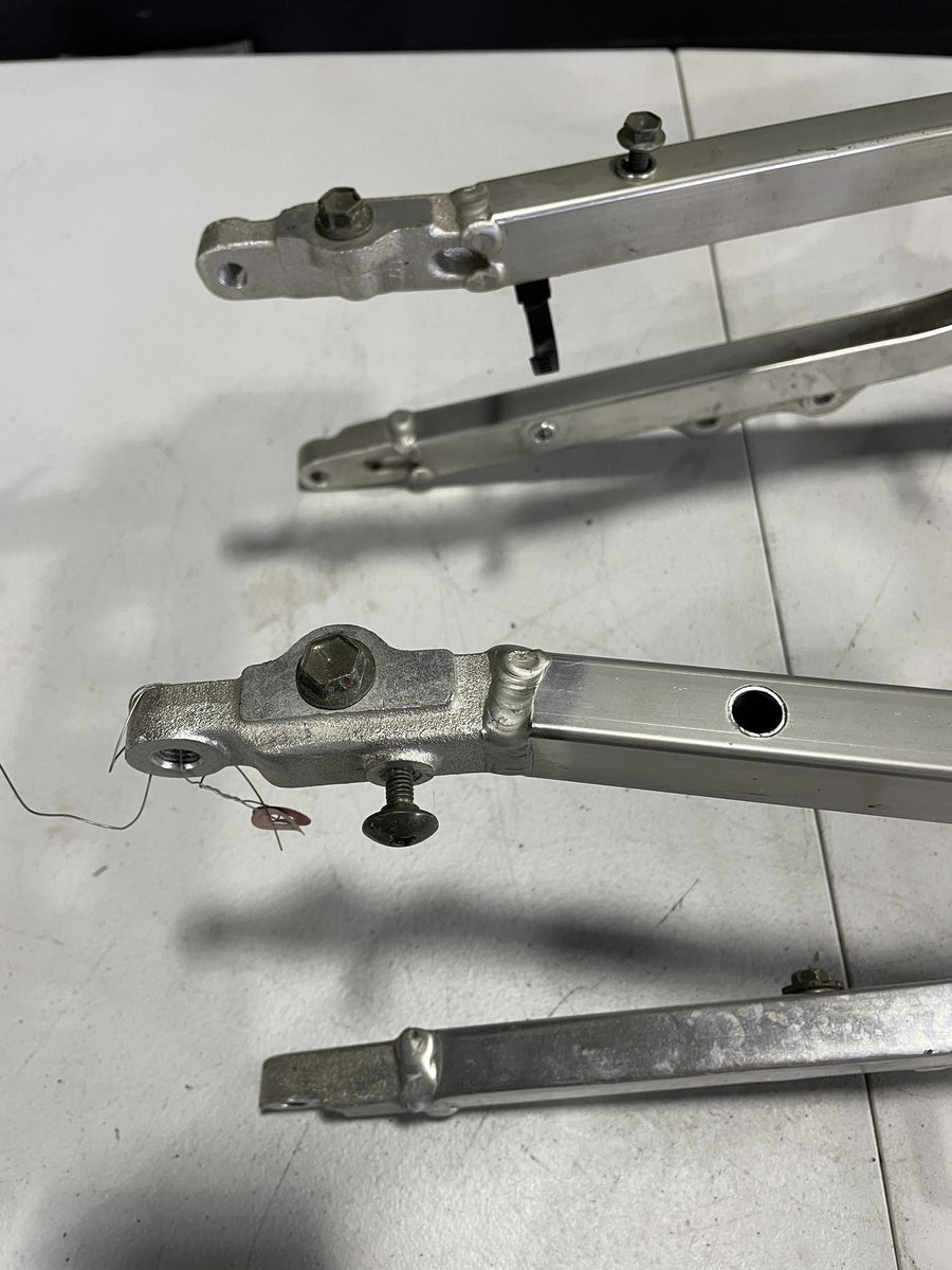 98-03 SUZUKI TL1000R REAR BACK TAIL SUBFRAME SUB FRAME