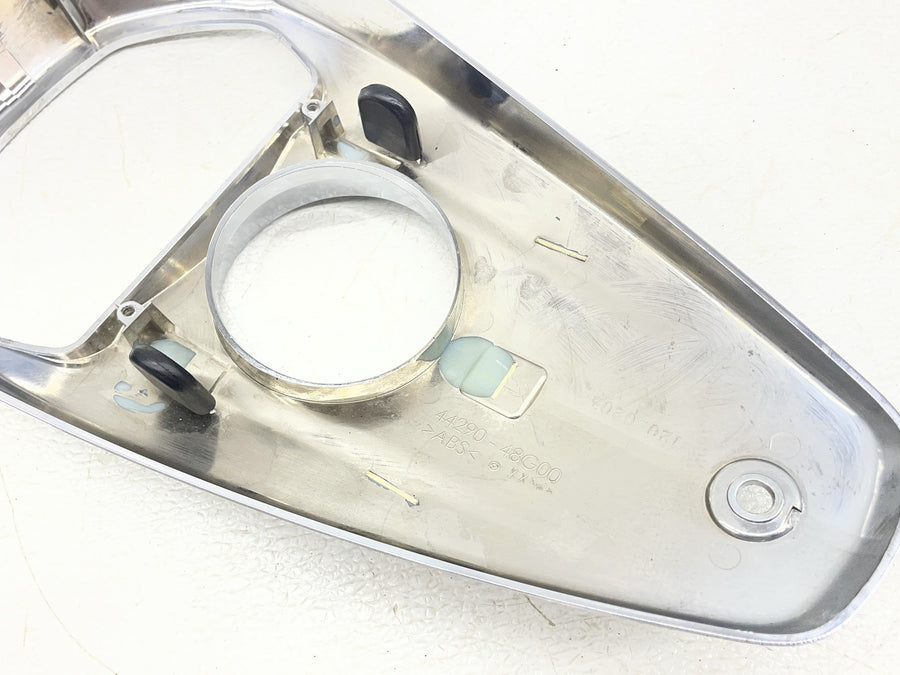 2012 SUZUKI BOULEVARD M109R GAS TANK GAUGE COVER TRIM COWL FAIRING 44290-48G00