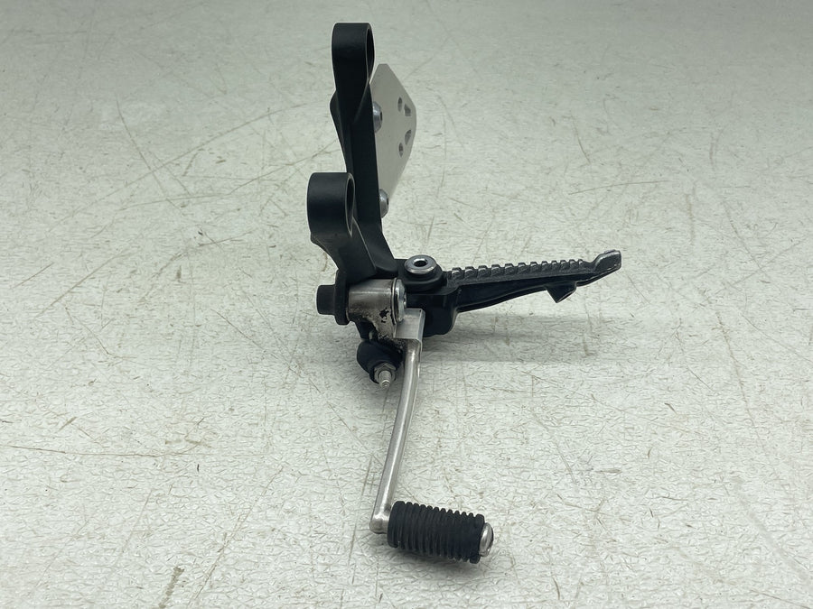 19-23 KAWASAKI NINJA ZX6R ZX636 LEFT REARSET REAR SET FOOT PEG W SHIFTER