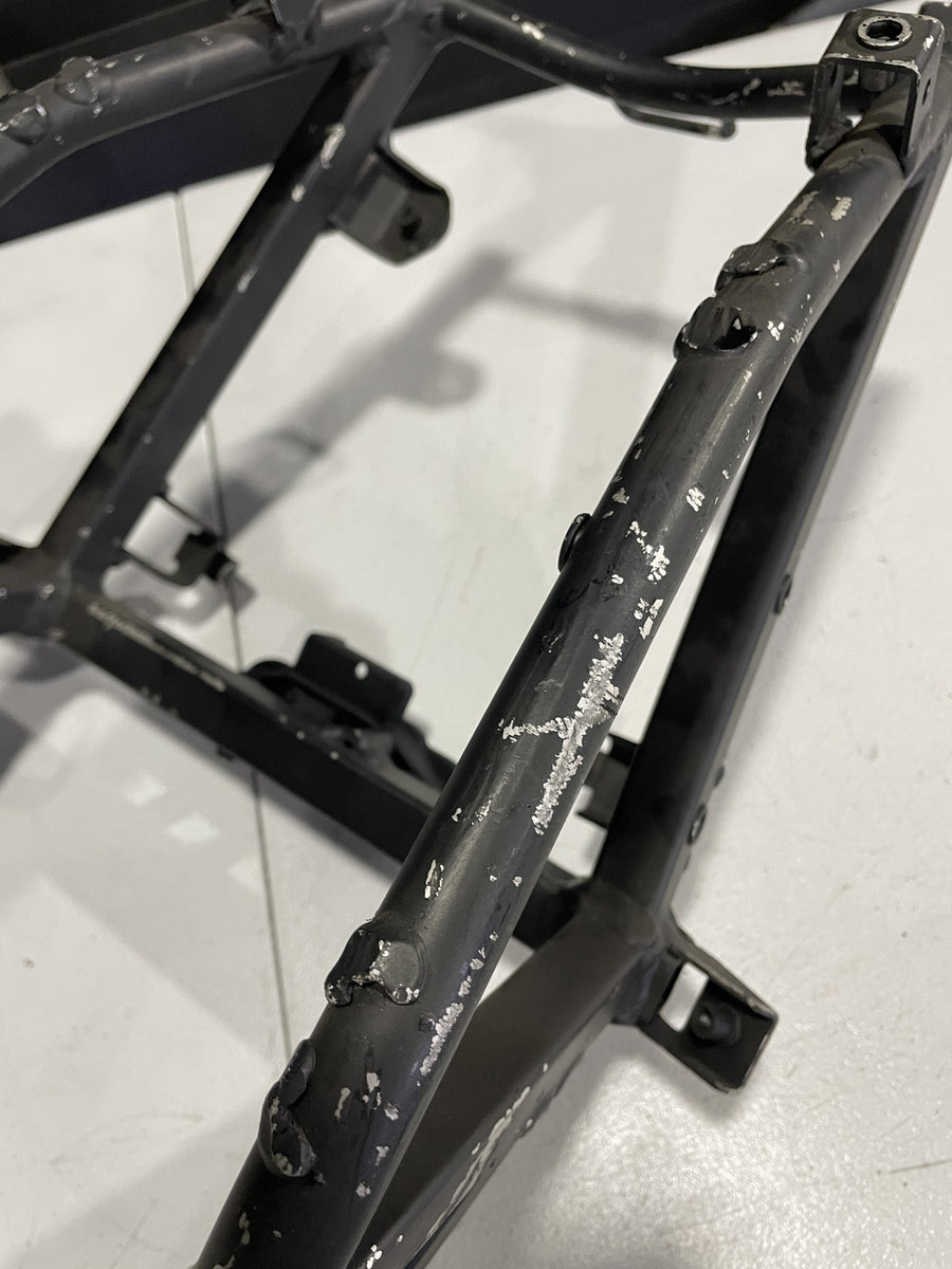 01-05 SUZUKI GSXR600 GSXR750 01-02 GSXR1000 REAR BACK TAIL SUBFRAME SUB FRAME