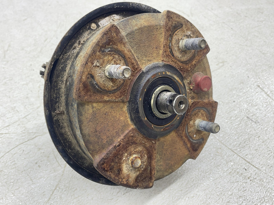 91-96 HONDA FOURTRAX 200 TRX200 TYPE II FRONT LEFT HUB DRUM SPINDLE KNUCKLE