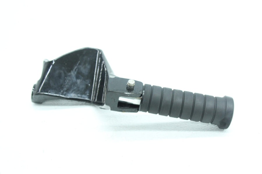 15-17 VICTORY GUNNER REAR PASSENGER RIGHT FOOT STEP PEG MOUNT