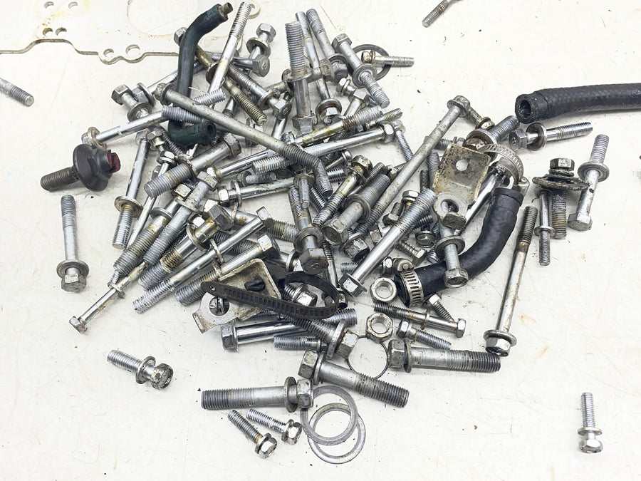 00-01 YAMAHA WAVERUNNER XL800 ENGINE PARTS HARDWARE FLYWHEEL MOUNT BRACKET BOLTS
