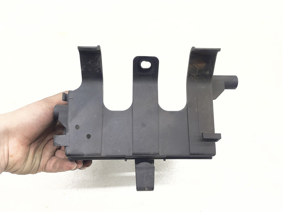 07-11 HARLEY-DAVIDSON STREET GLIDE FLHX BATTERY TRAY BOX HOLDER