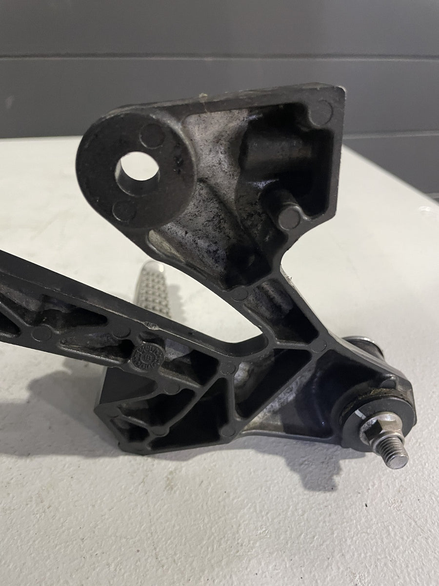 06-11 KAWASAKI NINJA ZX14 REAR BACK PASSENGER PEG SET PAIR