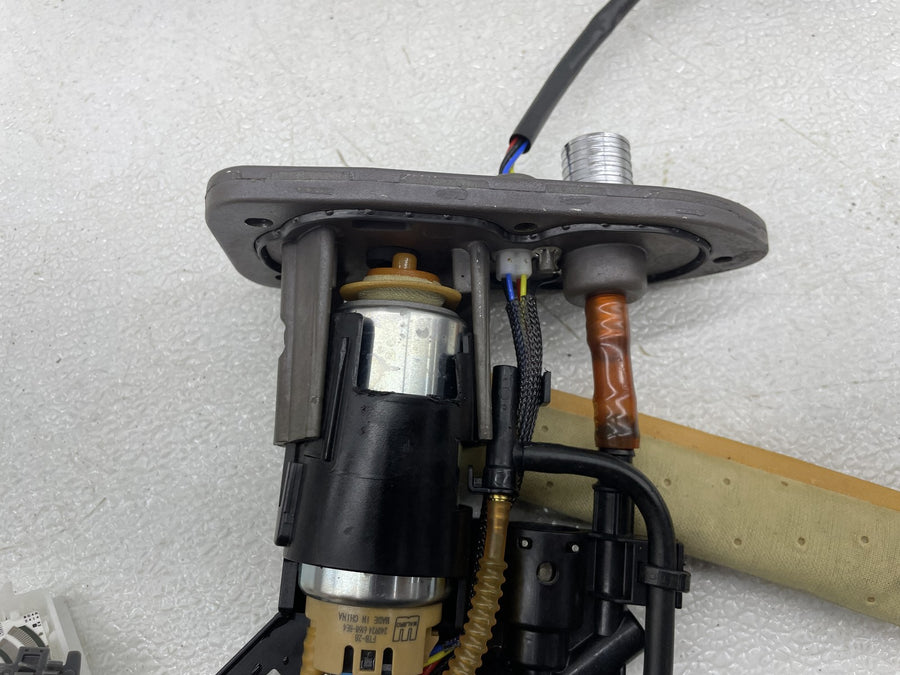 24-26 HARLEY-DAVIDSON STREET GLIDE FLHX FUEL GAS PUMP