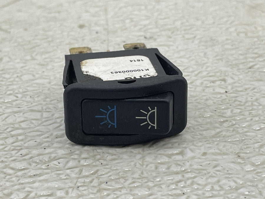 19 POLARIS SLINGSHOT SL INTERIOR LIGHT SWITCH