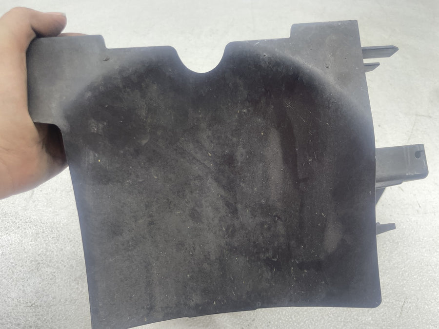 07-11 HARLEY-DAVIDSON ELECTRA GLIDE CLASSIC FLHTC BATTERY TRAY BOX HOLDER
