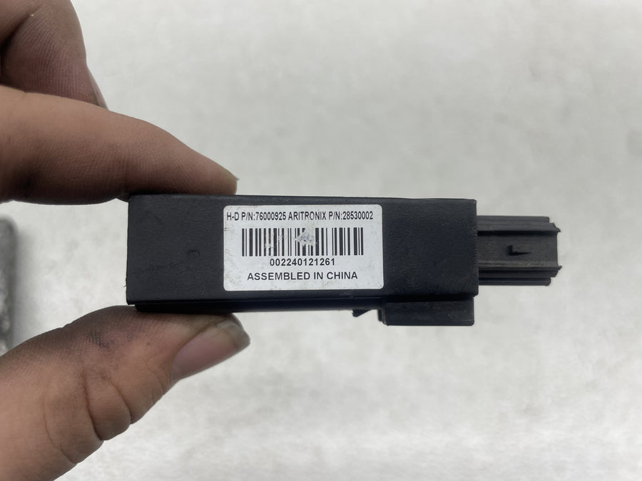 24-26 HARLEY-DAVIDSON ROAD GLIDE FLTRX ECU COMPUTER MODULE BOX W/ ANTENNA