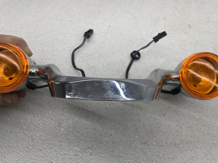 18-24 HARLEY-DAVIDSON HERITAGE CLASSIC FLHCS 114 REAR BACK TURN SIGNAL BAR MOUNT