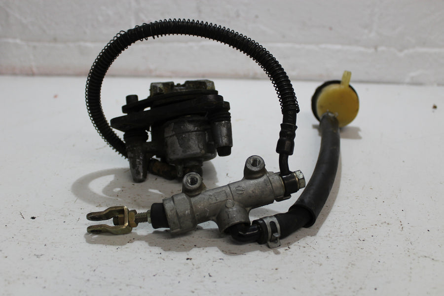 1993 KAWASAKI NINJA ZX6 ZX600E RIGHT REARSET REAR SET DRIVER FOOT PEG REST STOP