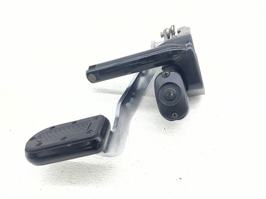 07-09 HARLEY-DAVIDSON SOFTAIL NIGHT TRAIN FXSTB REAR BRAKE MASTER CYLINDER MOUNT