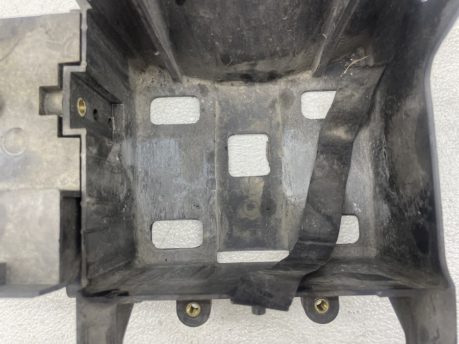 12-16 HARLEY-DAVIDSON ROAD GLIDE SPECIAL FLTRXS BATTERY TRAY BOX HOLDER