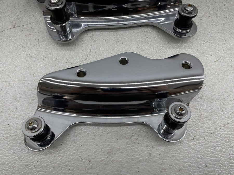 07-11 HARLEY-DAVIDSON ROAD KING CLASSIC FLHRC QUICK DETACH MOUNTS BRACKETS PAIR