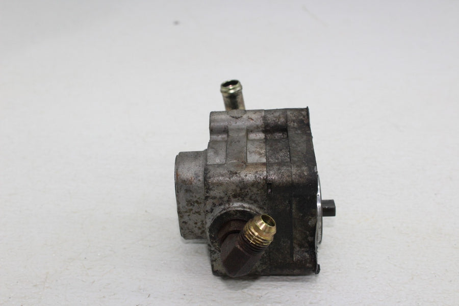 04-10 KUBOTA RTV900 ENGINE MOTOR HYDRAULIC OIL PUMP