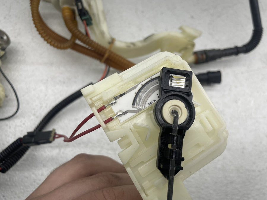 12-16 HARLEY-DAVIDSON STREET GLIDE FLHX FUEL PUMP GAS PETROL SENDER UNIT