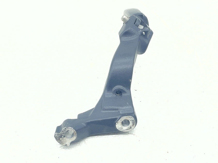 25-26 HARLEY-DAVIDSON NIGHTSTER RH975 LEFT FRONT FOOT REST PEG STEP MOUNT
