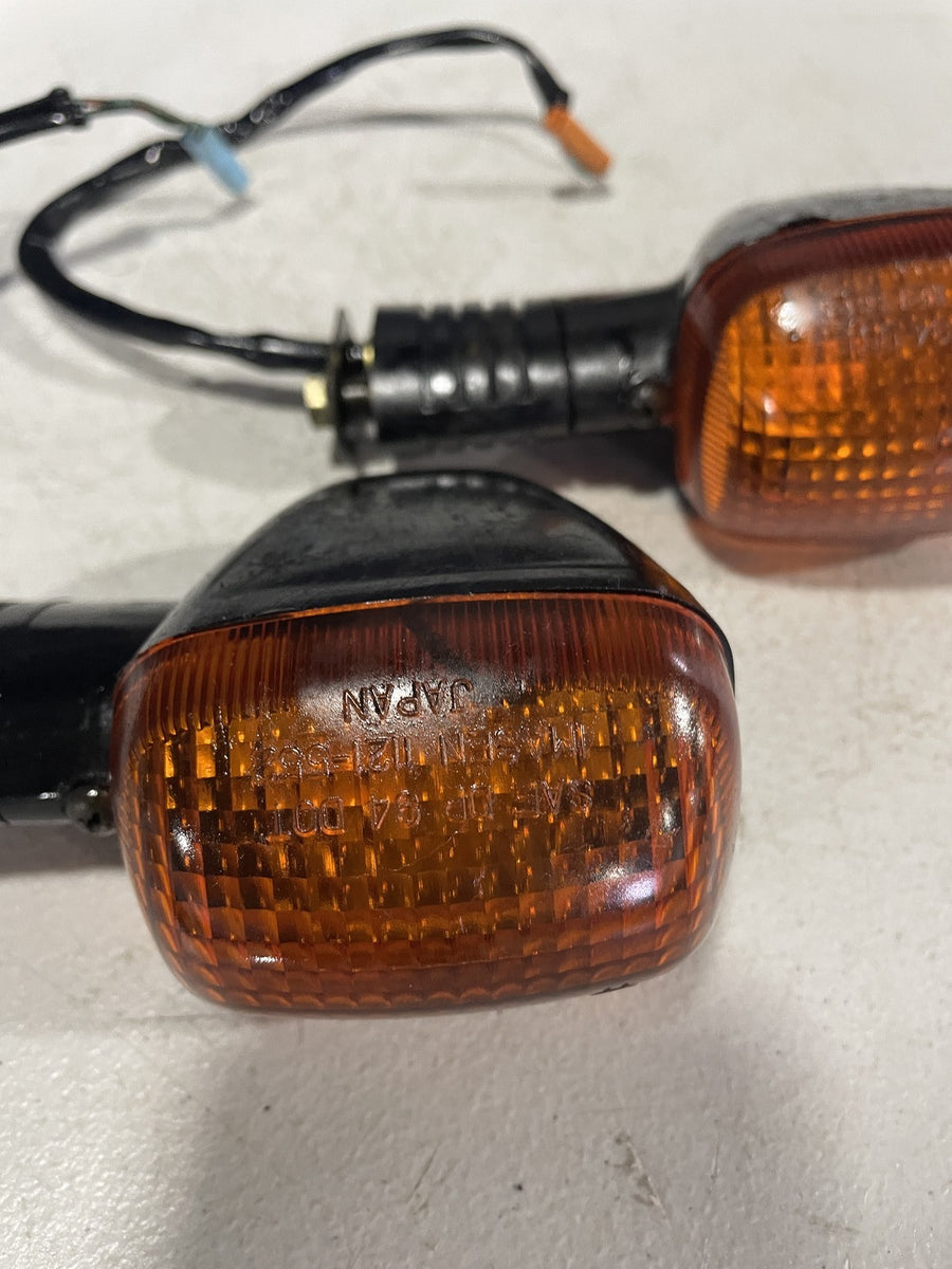 97-98 HONDA CBR1100XX REAR LEFT RIGHT TURN SIGNALS LIGHT INDICATORS