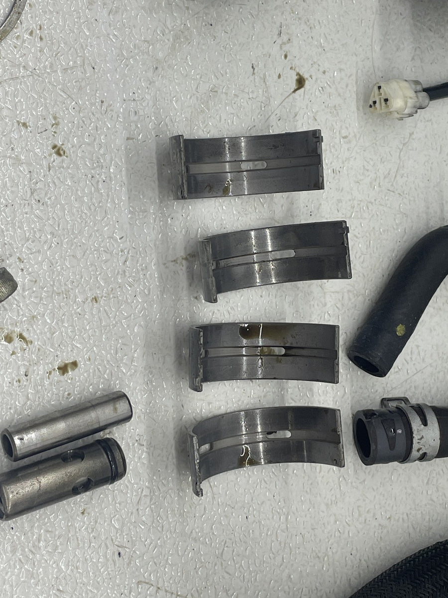 2012 SUZUKI BOULEVARD M109R ENGINE PARTS HARDWARE MANIFOLD BOLTS TUBES MOUNT