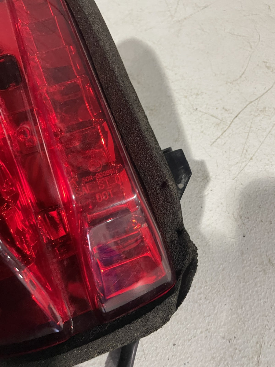 03-07 SUZUKI SV1000S REAR TAIL TAILLIGHT BACK BRAKE LIGHT