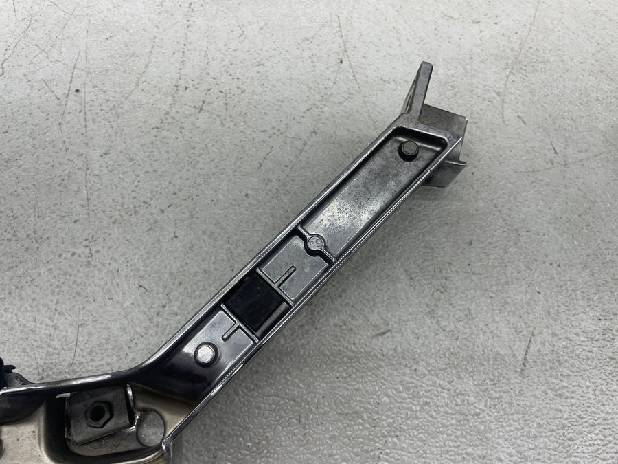 12-16 HARLEY-DAVIDSON STREET GLIDE FLHX REAR LEFT FENDER STRUT MOUNT BRACKET