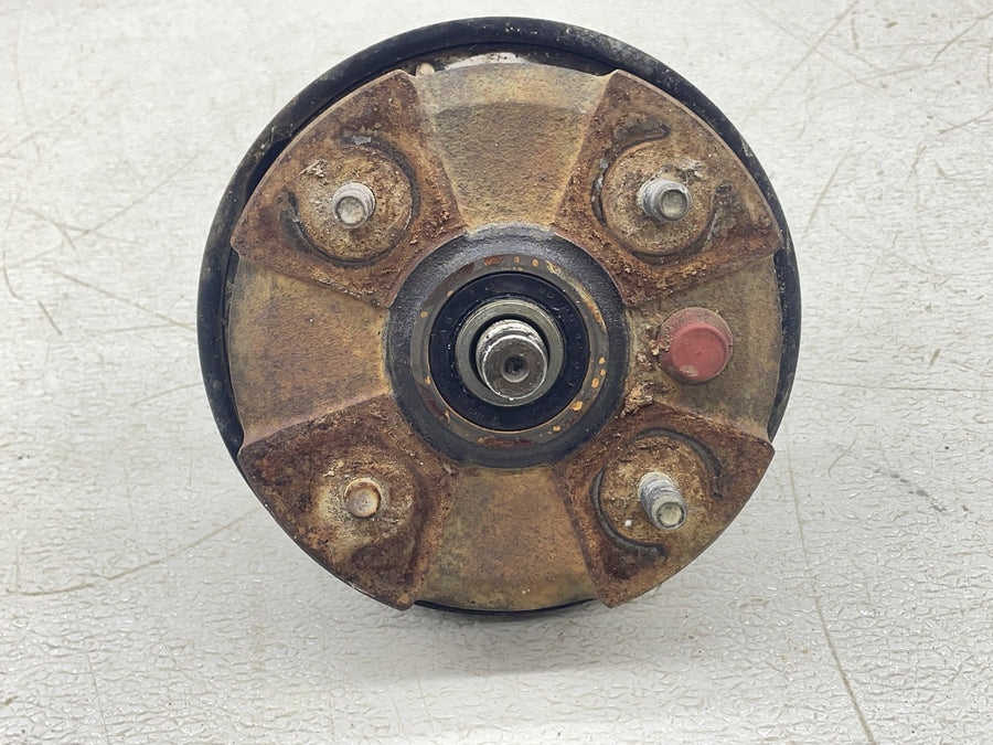 91-96 HONDA FOURTRAX 200 TRX200 TYPE II FRONT LEFT HUB DRUM SPINDLE KNUCKLE