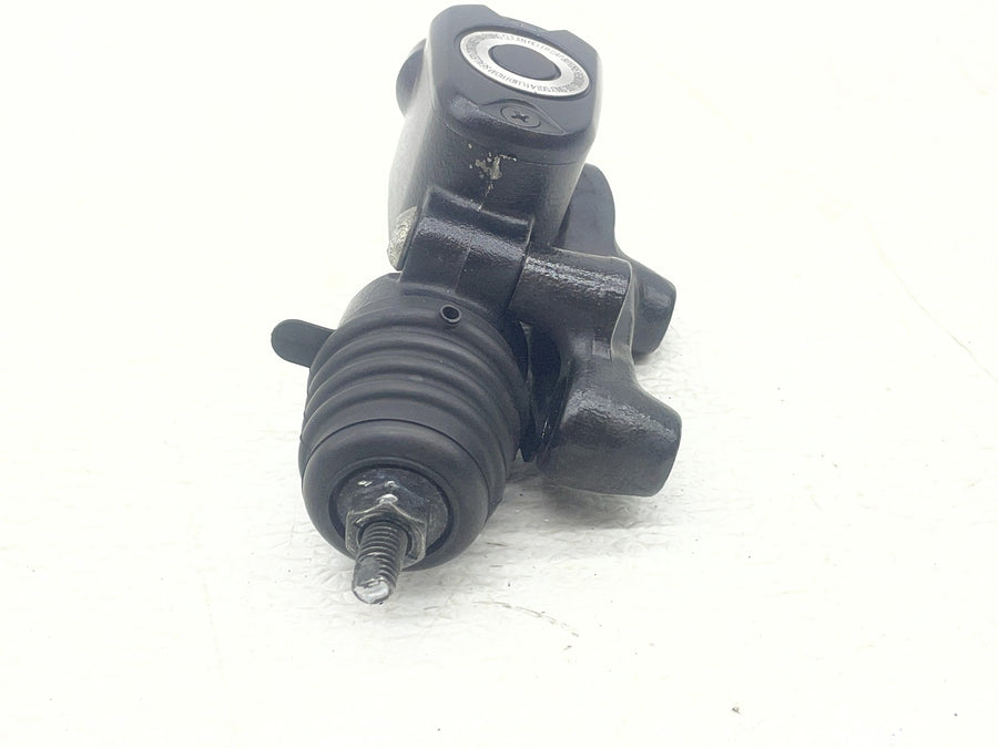 21-22 HARLEY-DAVIDSON IRON 883 XL883N REAR BACK BRAKE MASTER CYLINDER