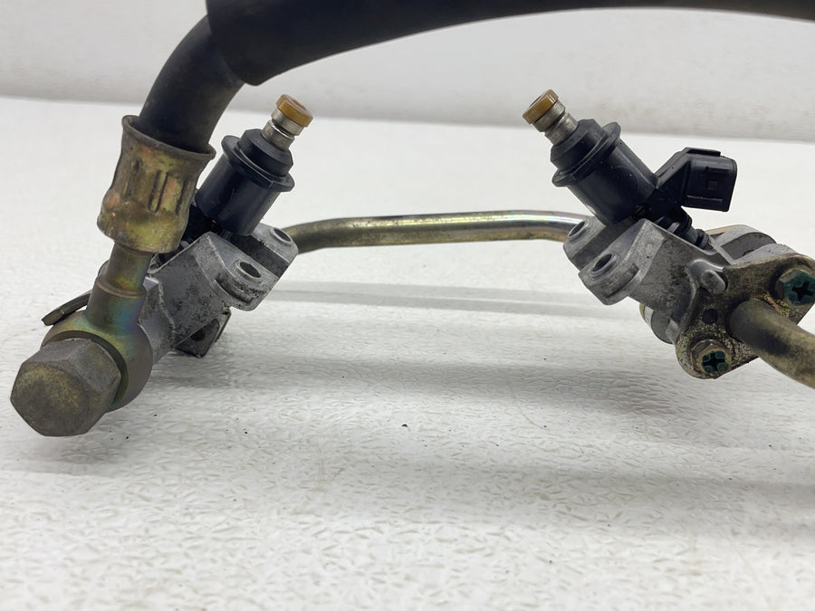 00-01 HONDA RVT1000R RC51 SP1 GAS FUEL INJECTORS RAIL 16400-MCF-674