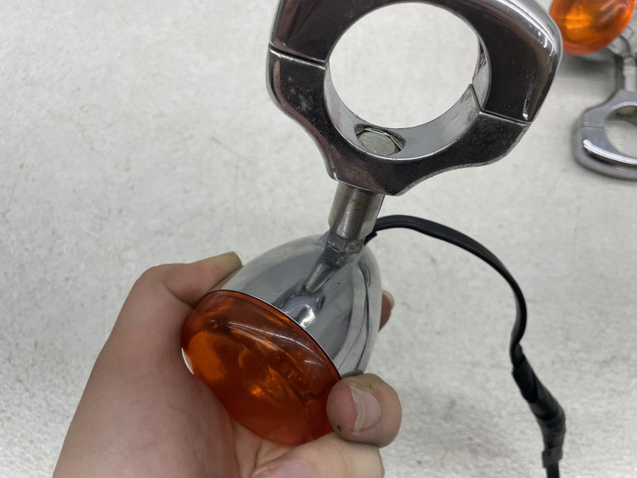 01-06 HARLEY-DAVIDSON SOFTAIL STANDARD FXSTI FRONT LEFT RIGHT TURN SIGNALS LIGHT