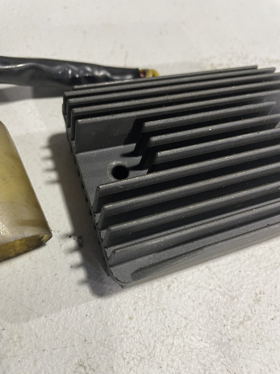 02-06 HONDA RVT1000R RC51 RECTIFIER VOLTAGE REGULATOR