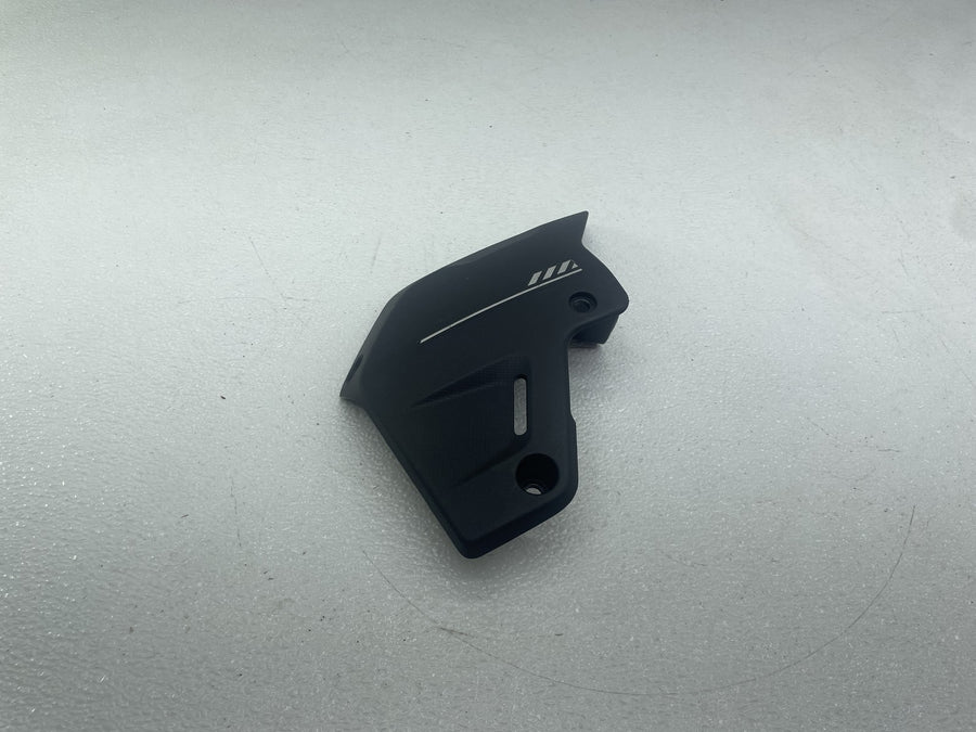 23-25 CF-MOTO 675SS LEFT LOWER FRONT BRAKE DUCT VENT
